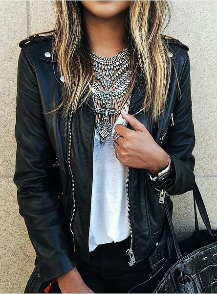 Bold statement necklaces, silver, outfit