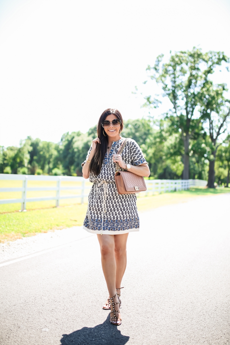 Large hoop earrings, street style, summer style