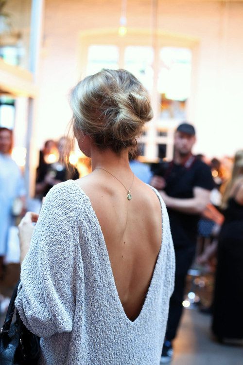 Open back dress, Delicate Necklace