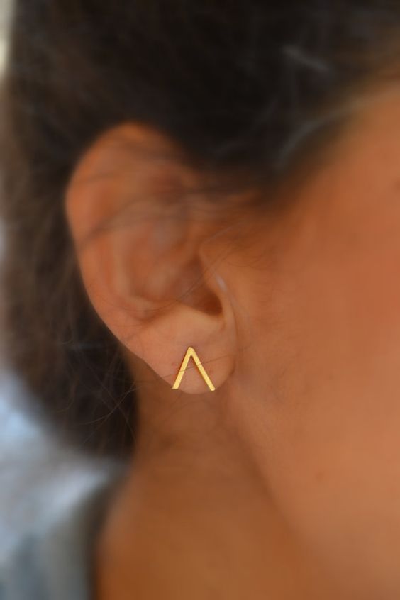 Simple Bar Earring - Flat Back - Single – WWAKE