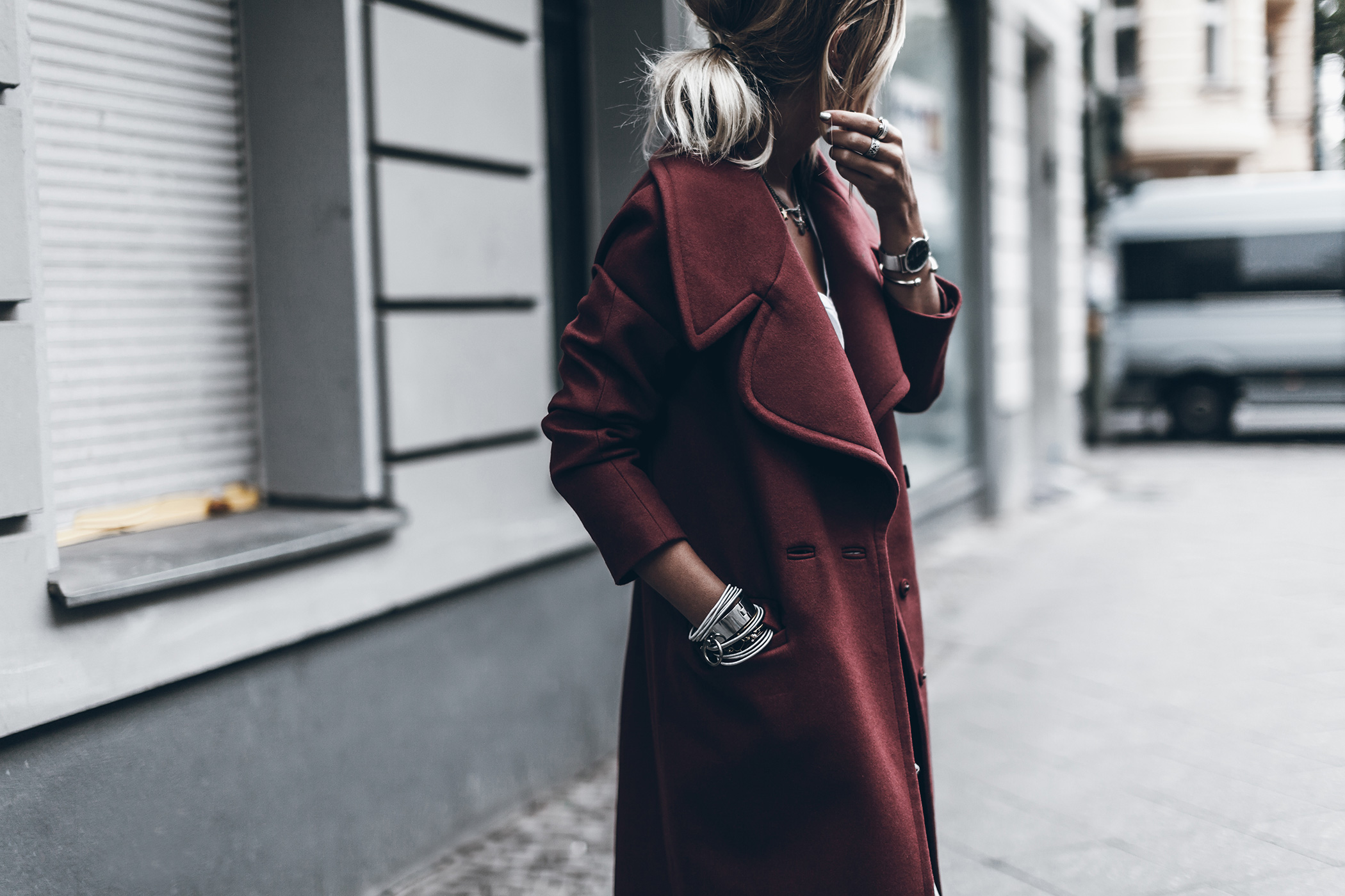 Minimalistic Jewelry, Burgundy