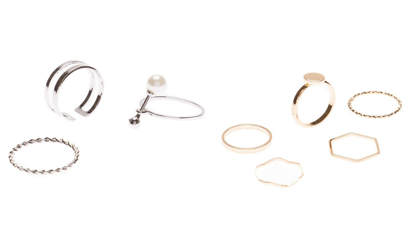 Stacking rings, minimalist rings