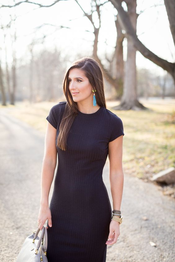 Pretty tassel earrings, black dress, street tyle